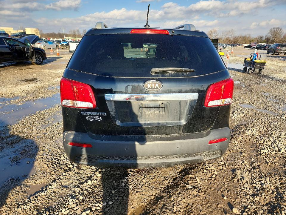 2011 Kia Sorento მანქანა იყიდება აუქციონზე, vin: 5XYKTDA13BG173488, აუქციონის ნომერი: 78229655