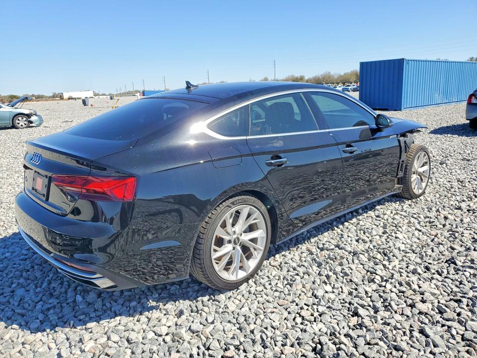 2022 Audi A5 მანქანა იყიდება აუქციონზე, vin: WAUABCF50NA027393, აუქციონის ნომერი: 78155105