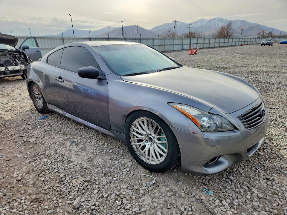 2014 Infiniti Q60 მანქანა იყიდება აუქციონზე, vin: JN1CV6EK2EM110997, აუქციონის ნომერი: 76821435