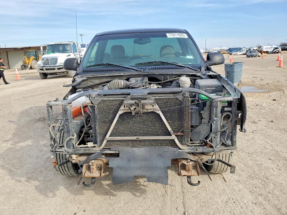 77611925 :رقم المزاد ، 1GCEC14X53Z155511 vin ، 2002 Chevrolet Silverado مزاد بيع