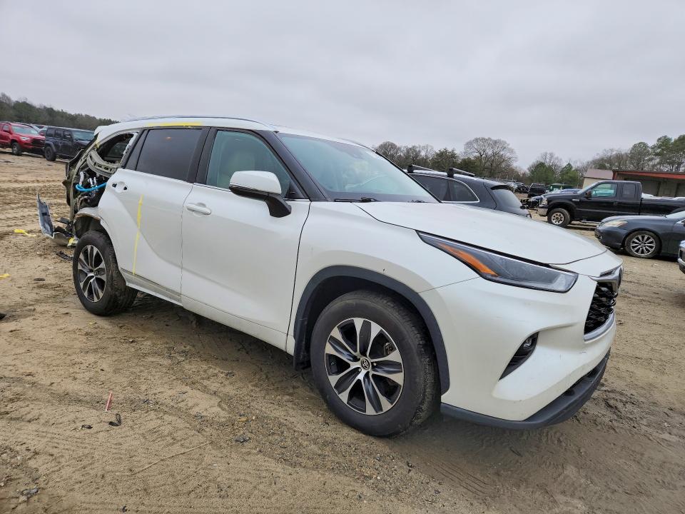 Aukcja sprzedaży 2021 Toyota Highlander, vin: 5TDHZRBH9MS523326, numer aukcji: 77352525