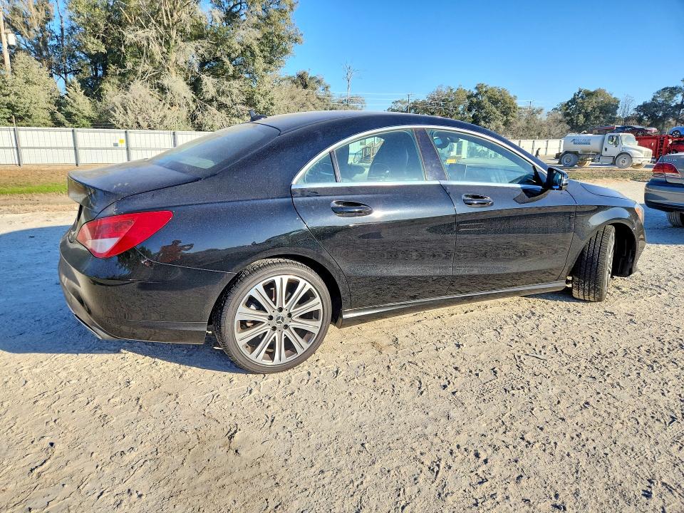 75851815 :رقم المزاد ، WDDSJ4EB8JN669702 vin ، 2018 Mercedes-benz Cla مزاد بيع