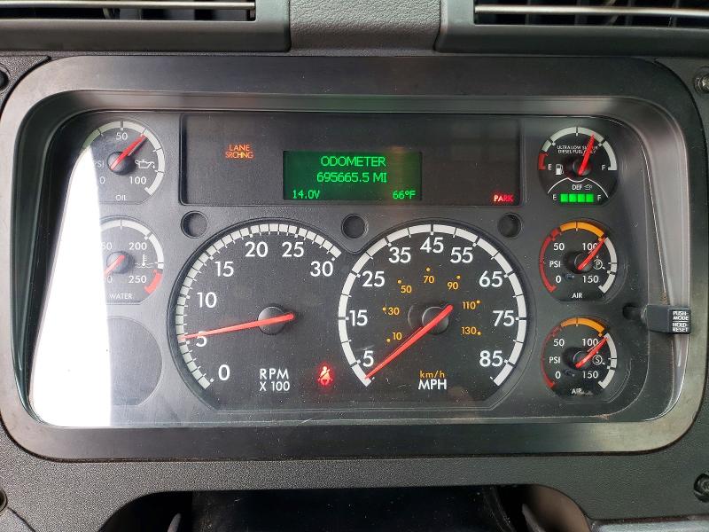 2016 Freightliner Cascadia 1 მანქანა იყიდება აუქციონზე, vin: 1FUBGEDV7GLHC5652, აუქციონის ნომერი: 77515815