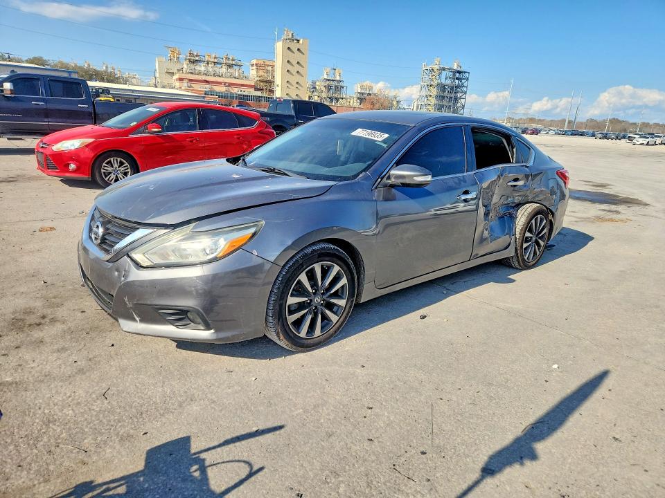 Продажа на аукционе авто 2017 Nissan Altima, vin: 1N4AL3AP0HC223079, номер лота: 55134636