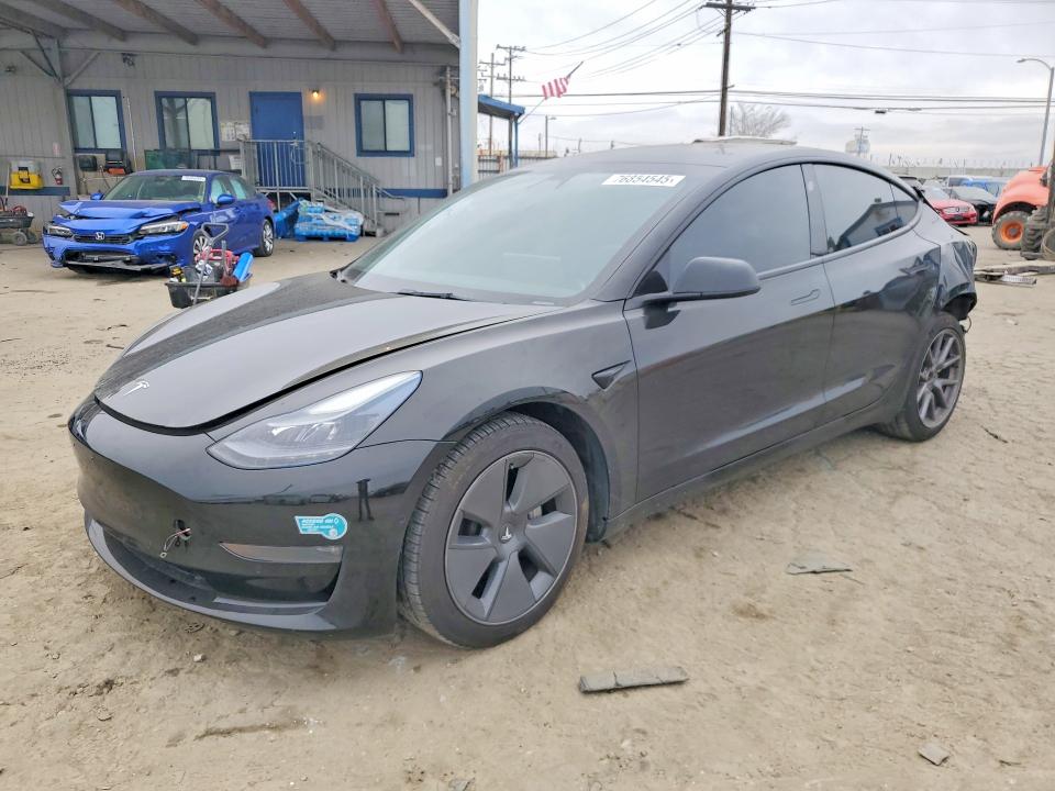 Auction sale of the 2022 Tesla Model 3, vin: 5YJ3E1EB5NF106483, lot number: 76854545
