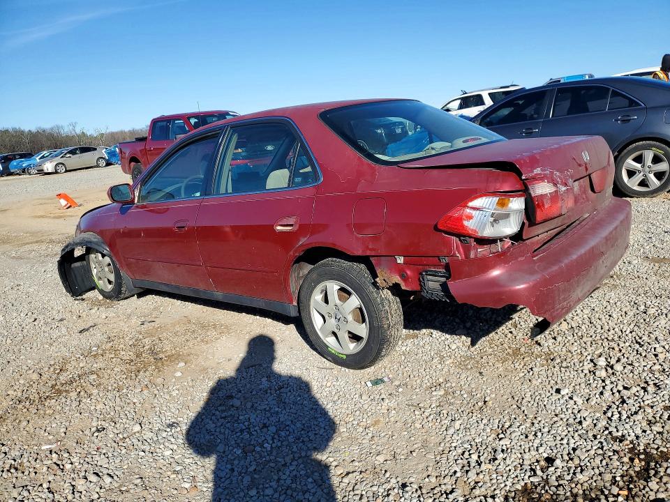 76242835 :رقم المزاد ، JHMCG5670YC024138 vin ، 2001 Honda Accord مزاد بيع