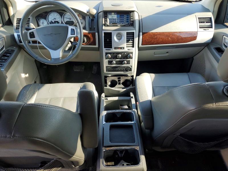 75814185 :رقم المزاد ، 2A4RR5D14AR368857 vin ، 2010 Chrysler Town & Country مزاد بيع
