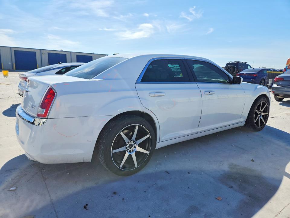 Продаж на аукціоні авто 2014 Chrysler 300, vin: 2C3CCAAG2EH381086, номер лоту: 77754045