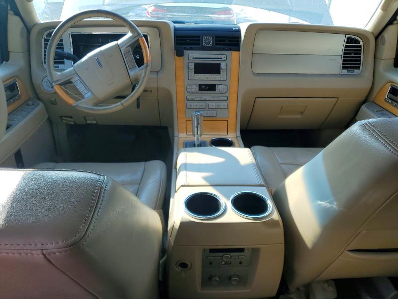 78347385 :رقم المزاد ، 5LMFU28507LJ05486 vin ، 2007 Lincoln Townhouse Navigator مزاد بيع