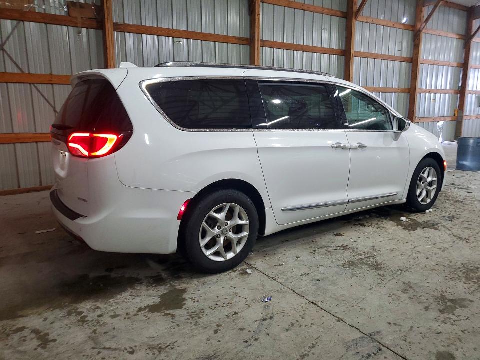 Продажа на аукционе авто 2020 Chrysler Pacifica, vin: 2C4RC1GG2LR176064, номер лота: 75448575