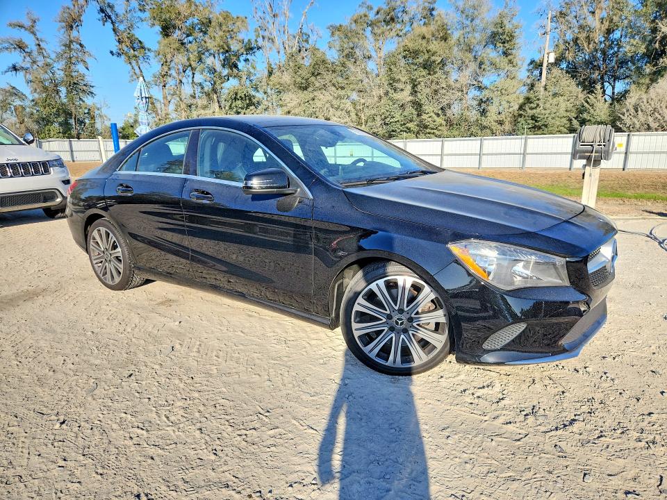 75851815 :رقم المزاد ، WDDSJ4EB8JN669702 vin ، 2018 Mercedes-benz Cla مزاد بيع