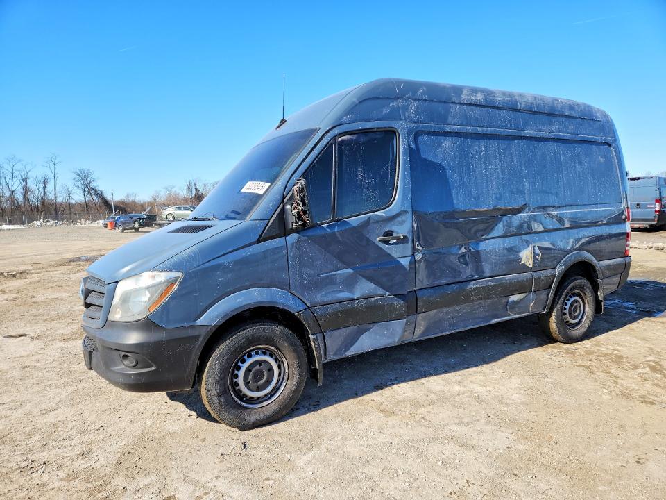 76209345 :رقم المزاد ، WD3PE7CD2JP633884 vin ، 2018 Mercedes-benz Sprinter 2 مزاد بيع