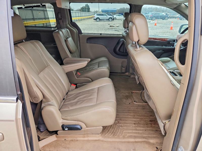 Продажа на аукционе авто 2015 Chrysler Town & Country, vin: 2C4RC1CG4FR582972, номер лота: 75180625