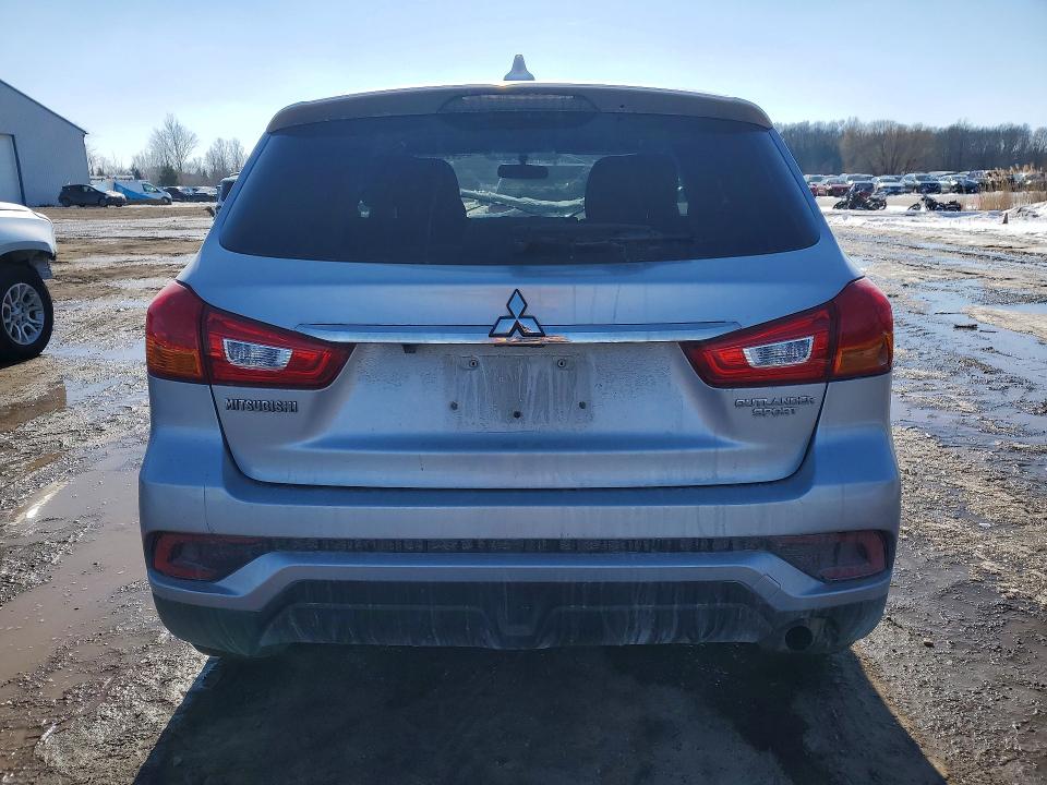 77332395 :رقم المزاد ، JA4AP3AU0JU024953 vin ، 2018 Mitsubishi Outlander Sport مزاد بيع