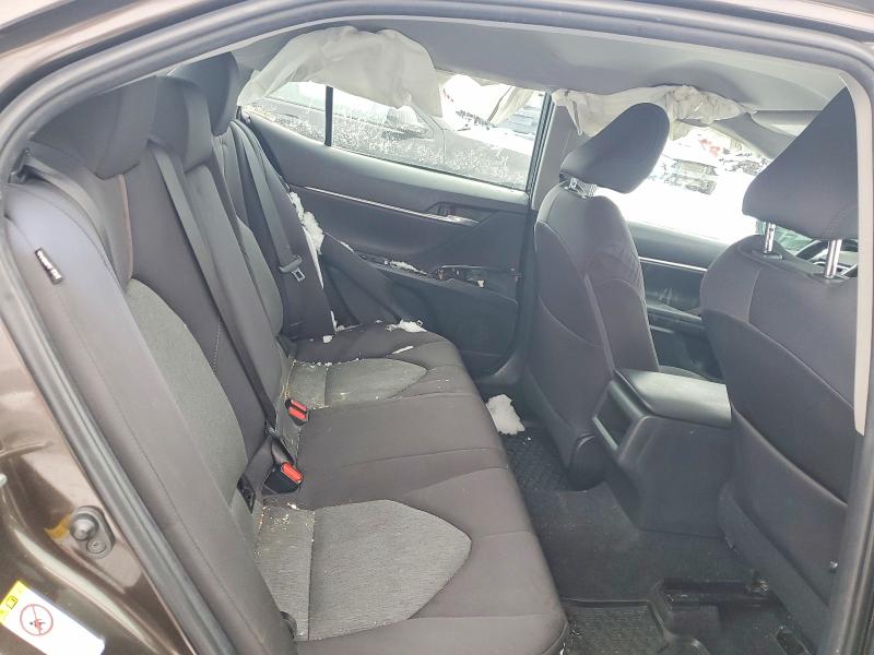 Продаж на аукціоні авто 2018 Toyota Camry Le 4dr, vin: 4T1B11HK6JU063336, номер лоту: 74802155
