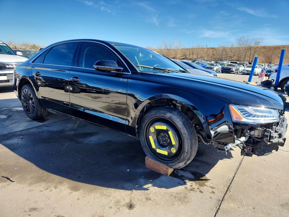 Продаж на аукціоні авто 2015 Audi A8, vin: WAU32AFD4FN022373, номер лоту: 76202215