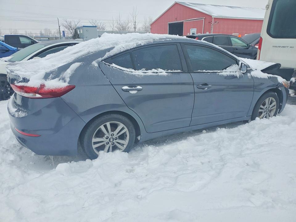 98663165 :رقم المزاد ، KMHD84LF3HU342821 vin ، 2017 Hyundai Elantra مزاد بيع