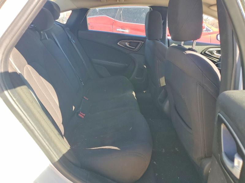 Продажа на аукционе авто 2016 Chrysler 200, vin: 1C3CCCAB2GN127081, номер лота: 79510395