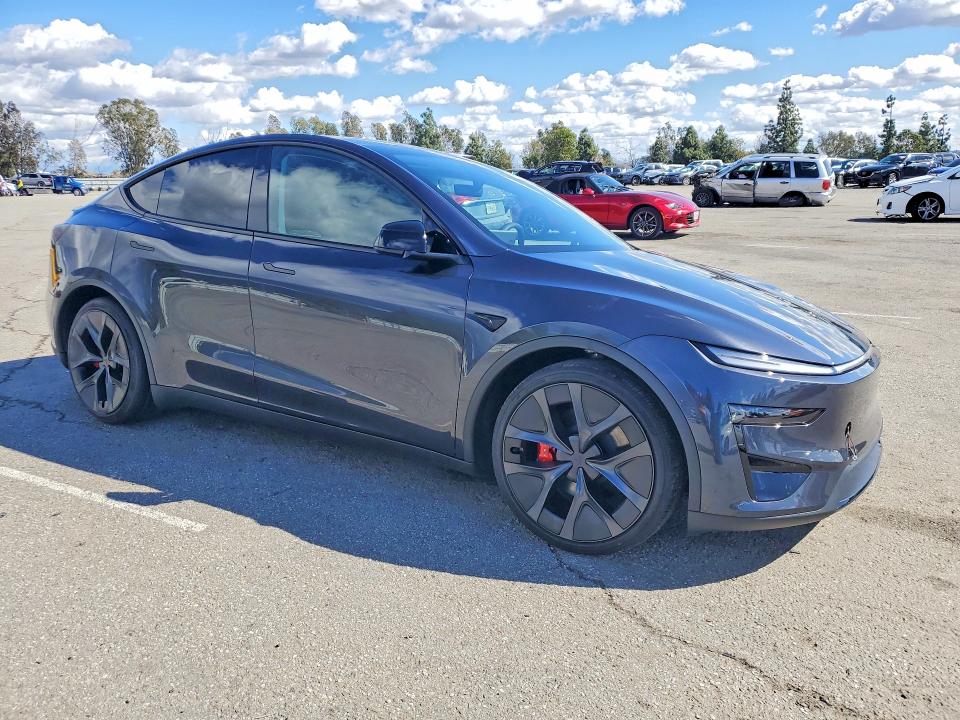 2026 Tesla Model Y მანქანა იყიდება აუქციონზე, vin: 7SAYGDET4TA600597, აუქციონის ნომერი: 78157845