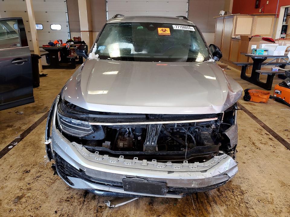 Продажа на аукционе авто 2022 Volkswagen Tiguan, vin: 3VV8B7AX8NM062821, номер лота: 77198055