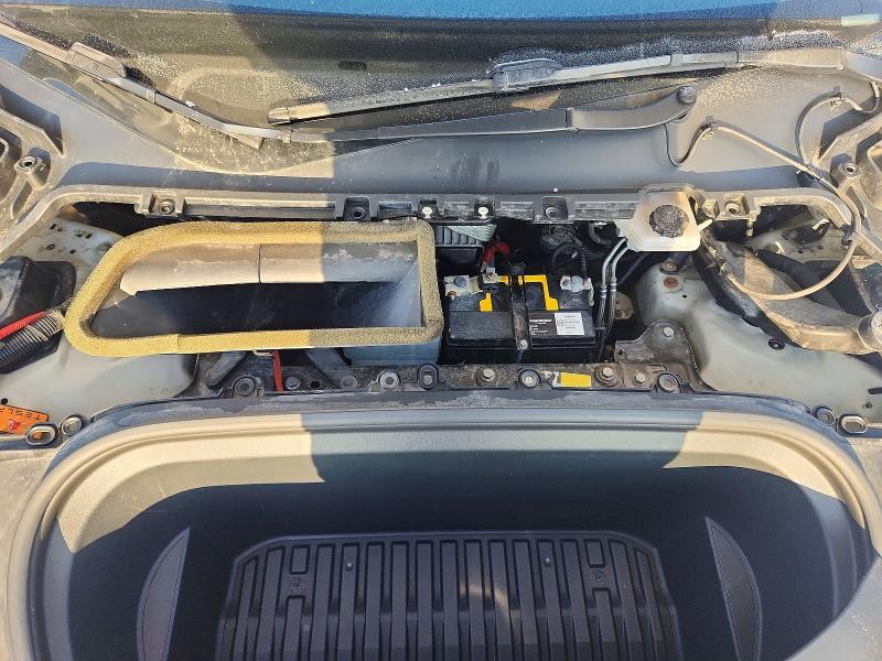 75682285 :رقم المزاد ، 5YJYGDED9MF110926 vin ، 2021 Tesla Model Y مزاد بيع