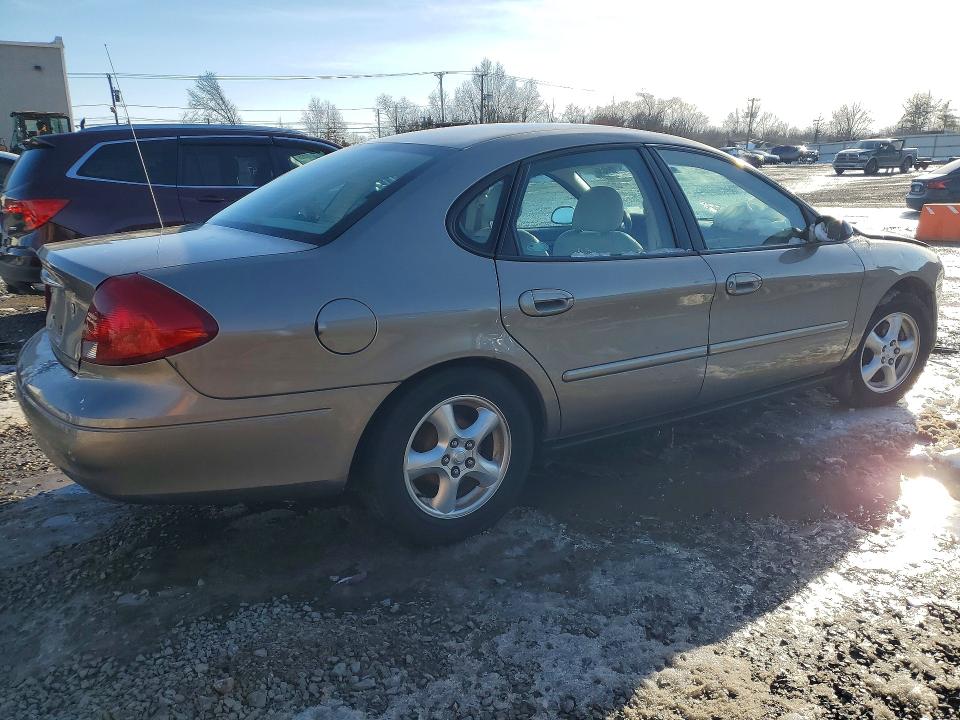Продажа на аукционе авто 2002 Ford Taurus, vin: 1FAFP55U02A133357, номер лота: 75847405