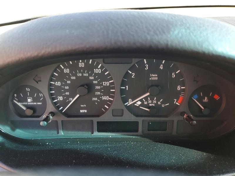 76925655 :رقم المزاد ، WBAET37483NJ32600 vin ، 2003 Bmw 325 مزاد بيع