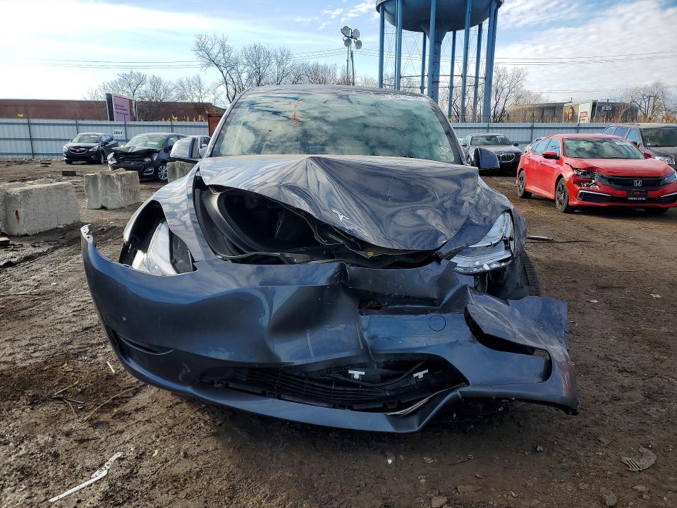 2020 Tesla Model Y მანქანა იყიდება აუქციონზე, vin: 5YJYGDEE9LF042084, აუქციონის ნომერი: 79218185