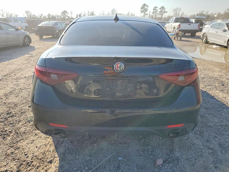 2020 Alfa Romeo Giulia მანქანა იყიდება აუქციონზე, vin: ZARFAMAN0L7626738, აუქციონის ნომერი: 77486395