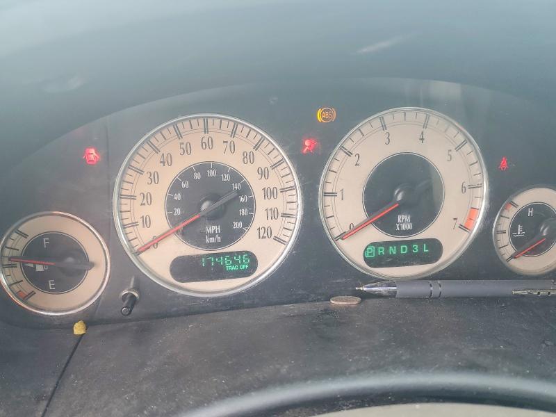 77114125 :رقم المزاد ، 2C8GP54L42R798652 vin ، 2002 Chrysler Town & Country مزاد بيع