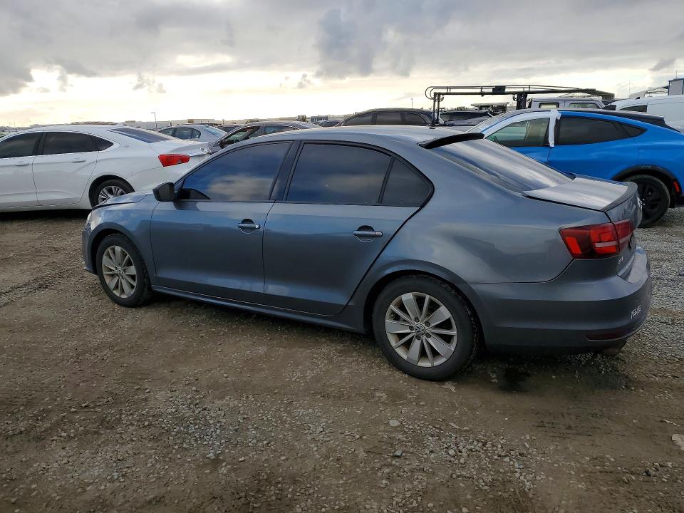 76954615 :رقم المزاد ، 3VW267AJ4GM362344 vin ، 2016 Volkswagen Jetta مزاد بيع