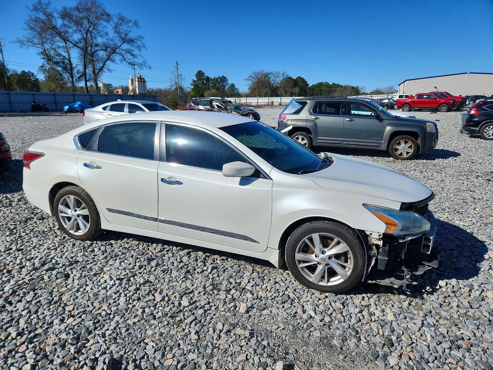 Продажа на аукционе авто 2015 Nissan Altima, vin: 1N4AL3AP2FC163724, номер лота: 78313675