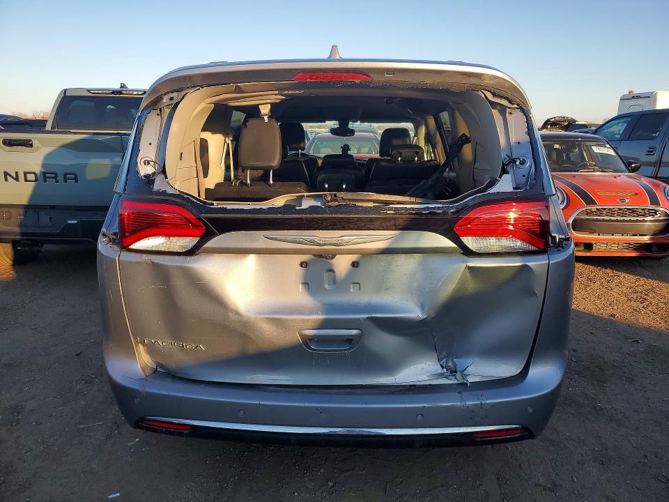 Продаж на аукціоні авто 2017 Chrysler Pacifica, vin: 2C4RC1BG2HR831290, номер лоту: 78971805