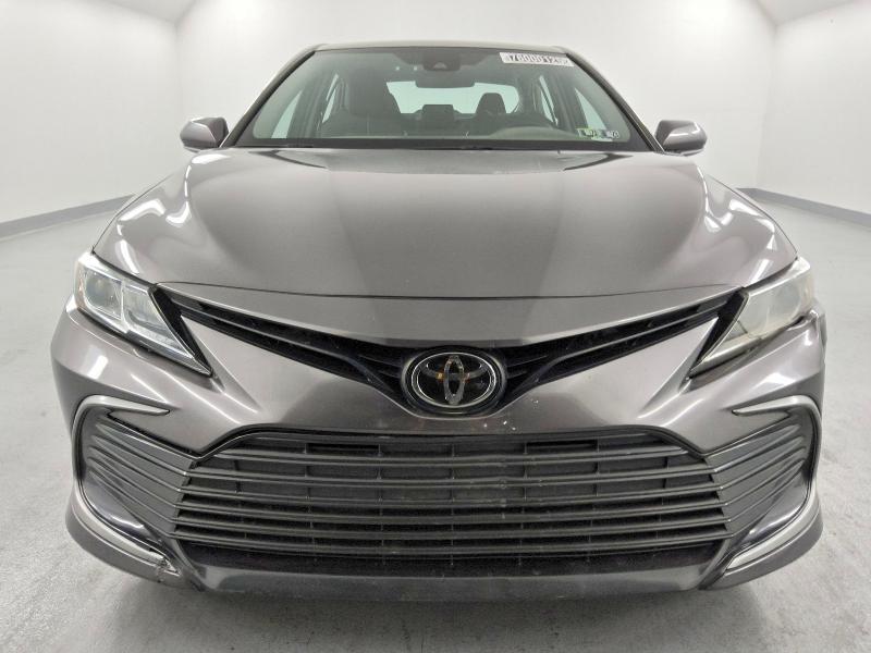 Aukcja sprzedaży 2022 Toyota Camry, vin: 4T1C11AK9NU050696, numer aukcji: 76000125
