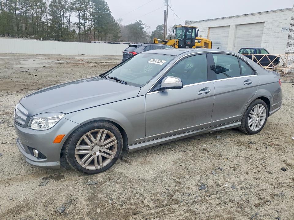 2009 Mercedes-benz C მანქანა იყიდება აუქციონზე, vin: WDDGF81XX9R047719, აუქციონის ნომერი: 76891635