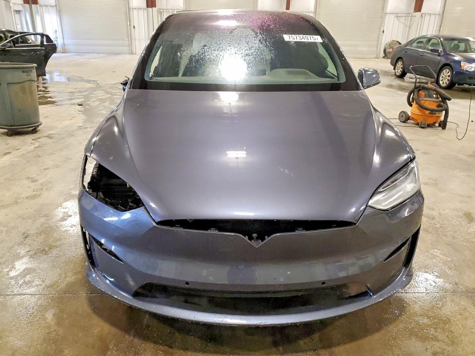 Продажа на аукционе авто 2022 Tesla Model X, vin: 7SAXCBE63NF332377, номер лота: 75734975