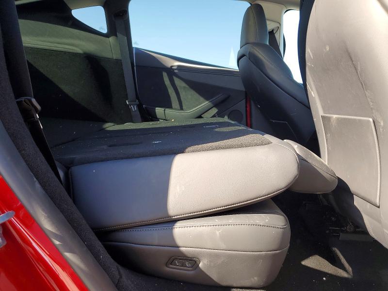 2026 Tesla Model Y მანქანა იყიდება აუქციონზე, vin: 7SAYGDED3TA581047, აუქციონის ნომერი: 79063575