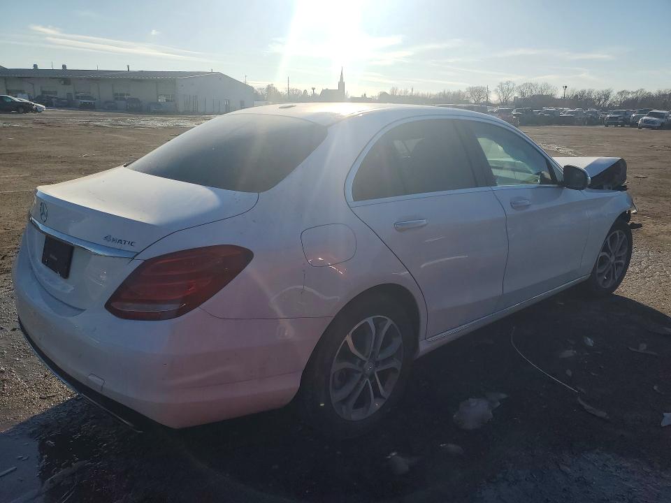 2015 Mercedes-benz C მანქანა იყიდება აუქციონზე, vin: 55SWF4KB3FU024946, აუქციონის ნომერი: 76207615
