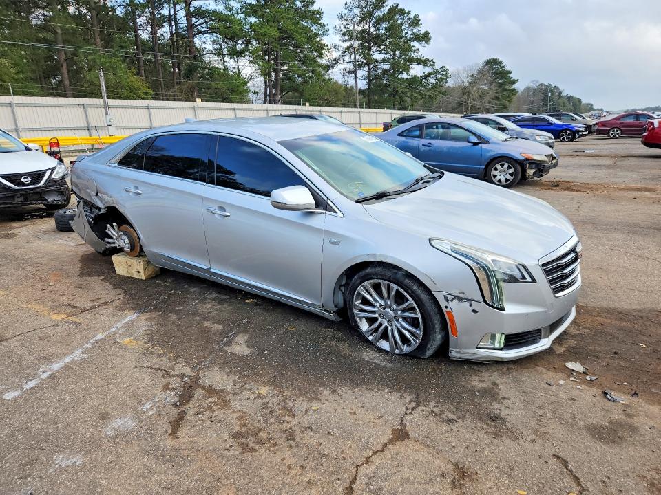 Продажа на аукционе авто 2018 Cadillac Xts, vin: 2G61M5S34J9143430, номер лота: 77898265