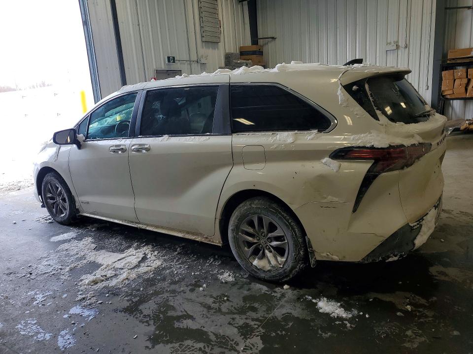 Продажа на аукционе авто 2021 Toyota Sienna, vin: 5TDGRKEC0MS009836, номер лота: 74501725