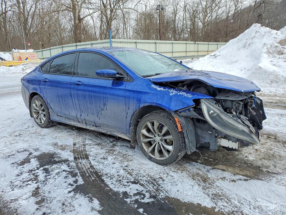 76124325 :رقم المزاد ، 1C3CCCBG9FN735639 vin ، 2015 Chrysler 200 مزاد بيع