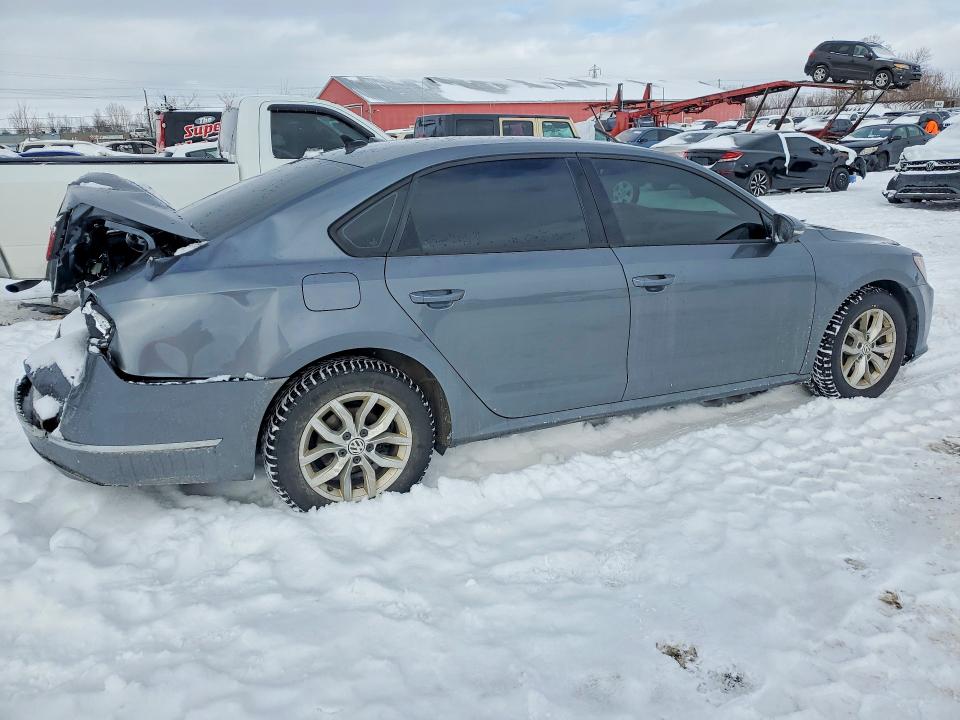 Продажа на аукционе авто 2018 Volkswagen Passat, vin: 1VWAA7A3XJC027500, номер лота: 75312935
