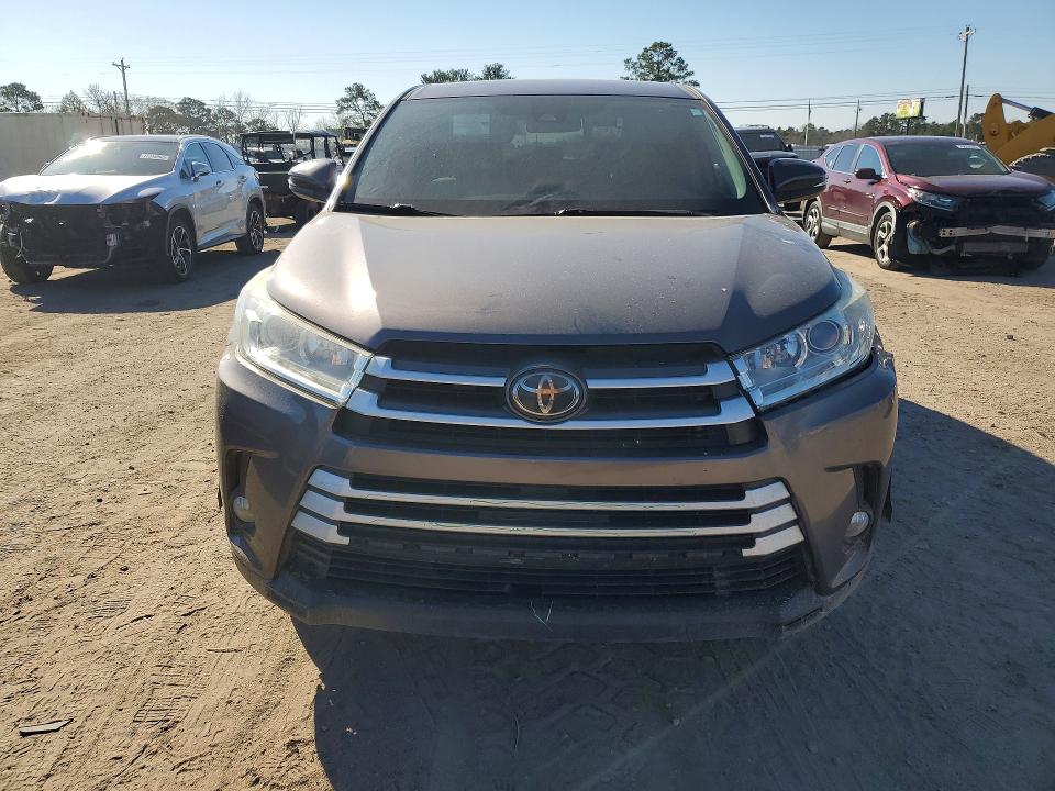 Продаж на аукціоні авто 2019 Toyota Highlander, vin: 5TDZZRFH1KS308518, номер лоту: 76199625