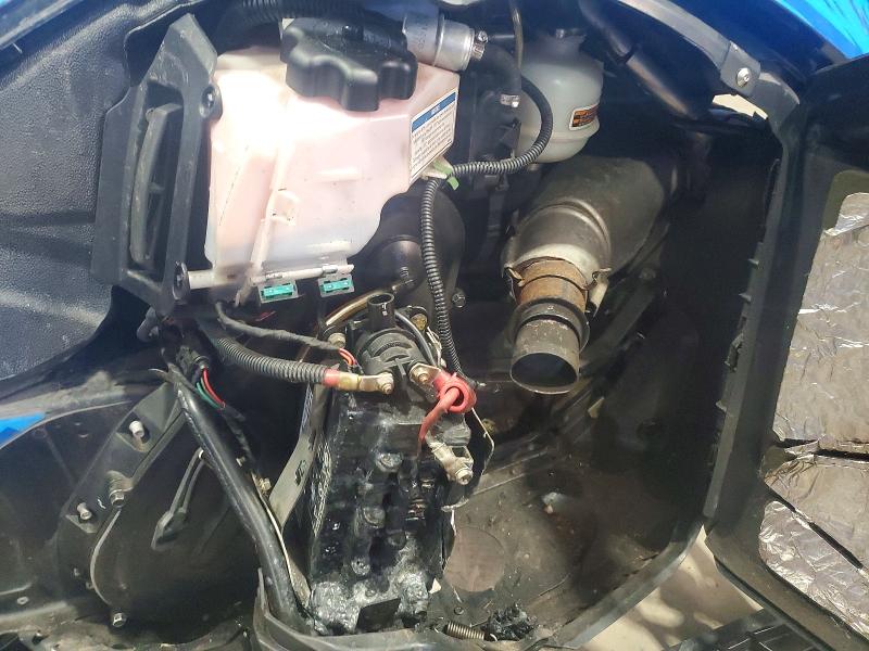 78228485 :رقم المزاد ، 2BPSTNEG7EV000178 vin ، 2014 Bmbr Summit مزاد بيع