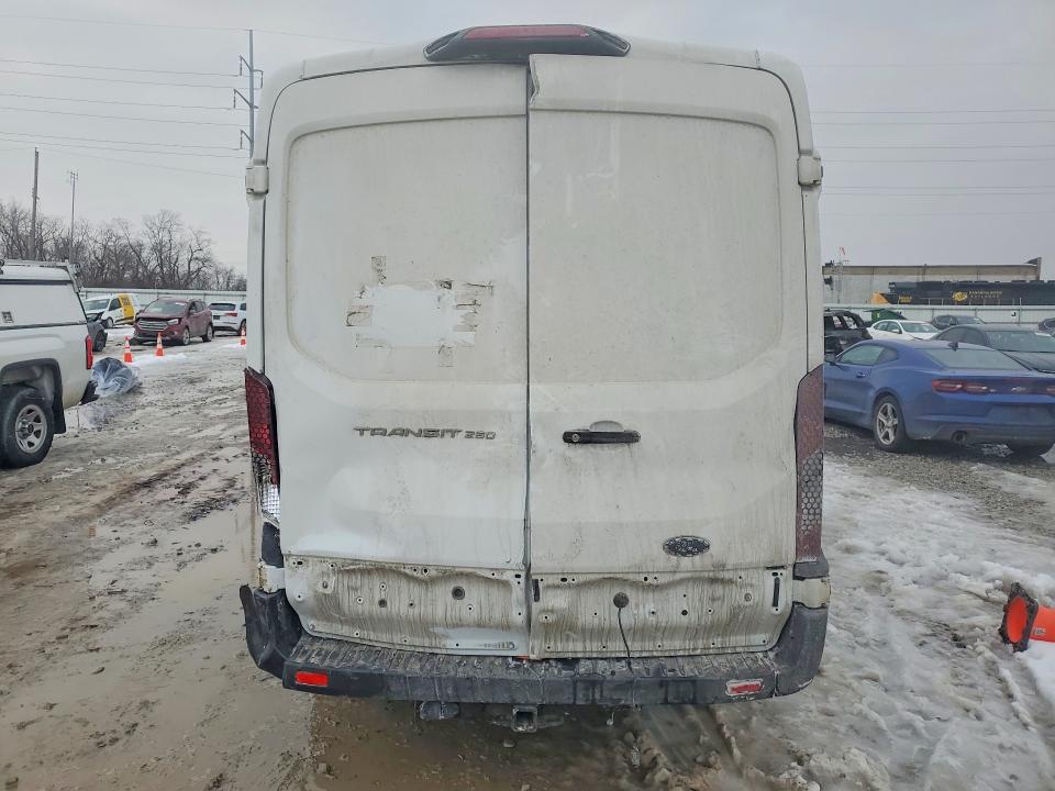 2019 Ford Transit მანქანა იყიდება აუქციონზე, vin: 1FTYR1CM5KKB75302, აუქციონის ნომერი: 46374306