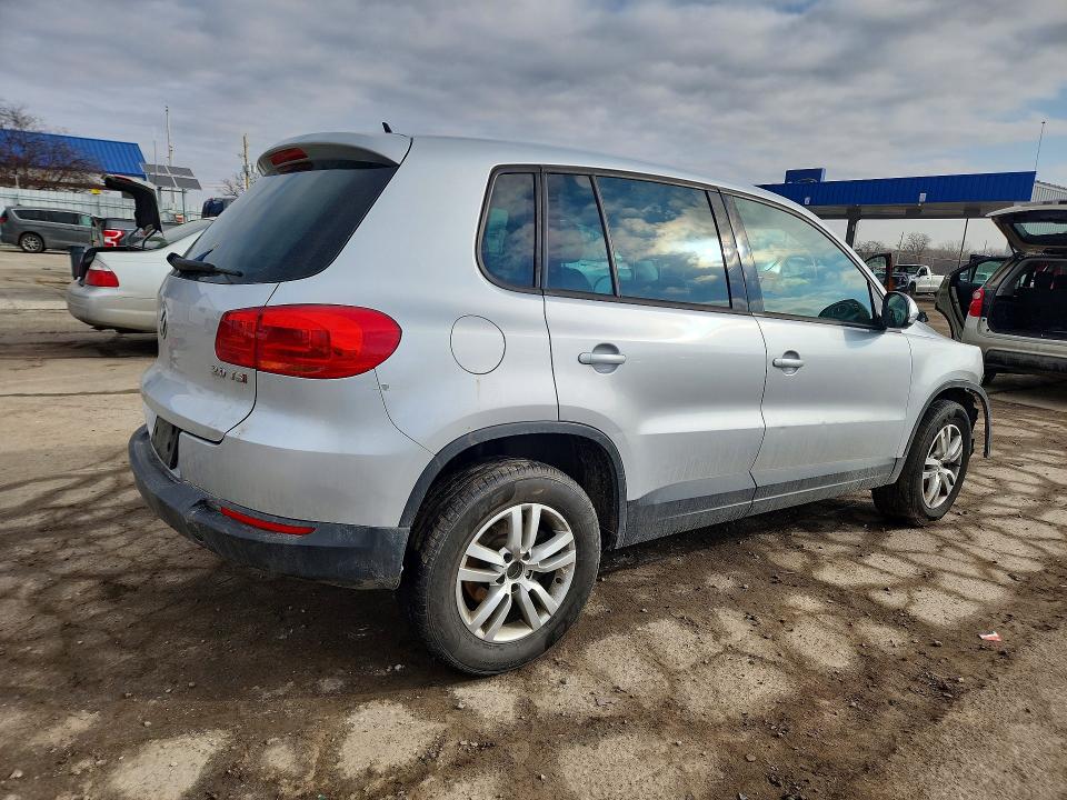 Продажа на аукционе авто 2013 Volkswagen Tiguan, vin: WVGAV3AX0DW624043, номер лота: 77870725