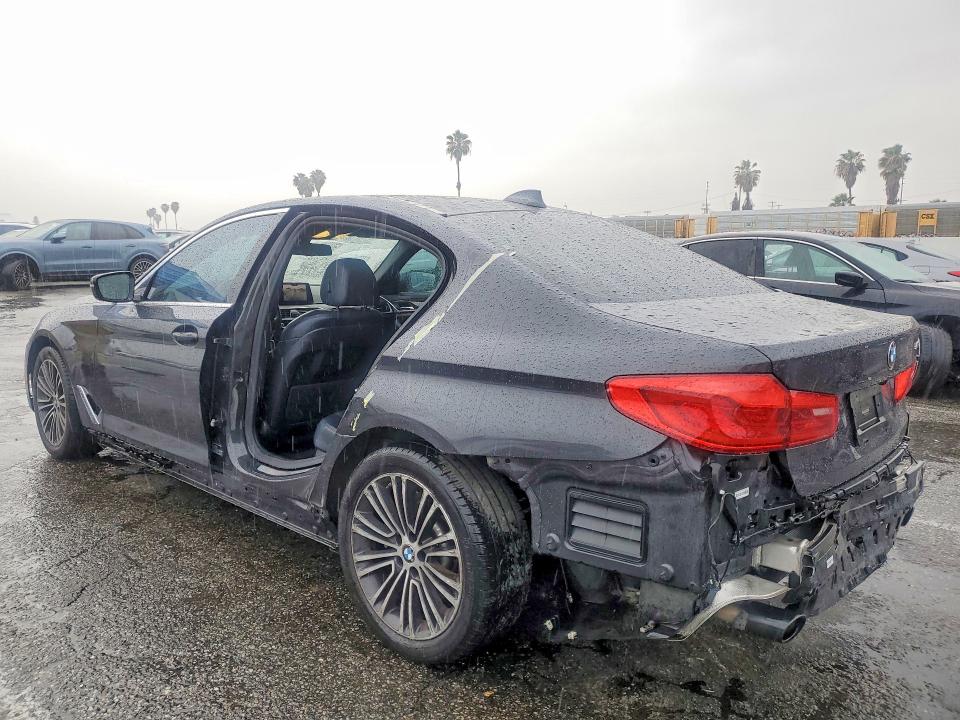75696815 :رقم المزاد ، WBAJA5C52KBX88130 vin ، 2019 Bmw 530 مزاد بيع