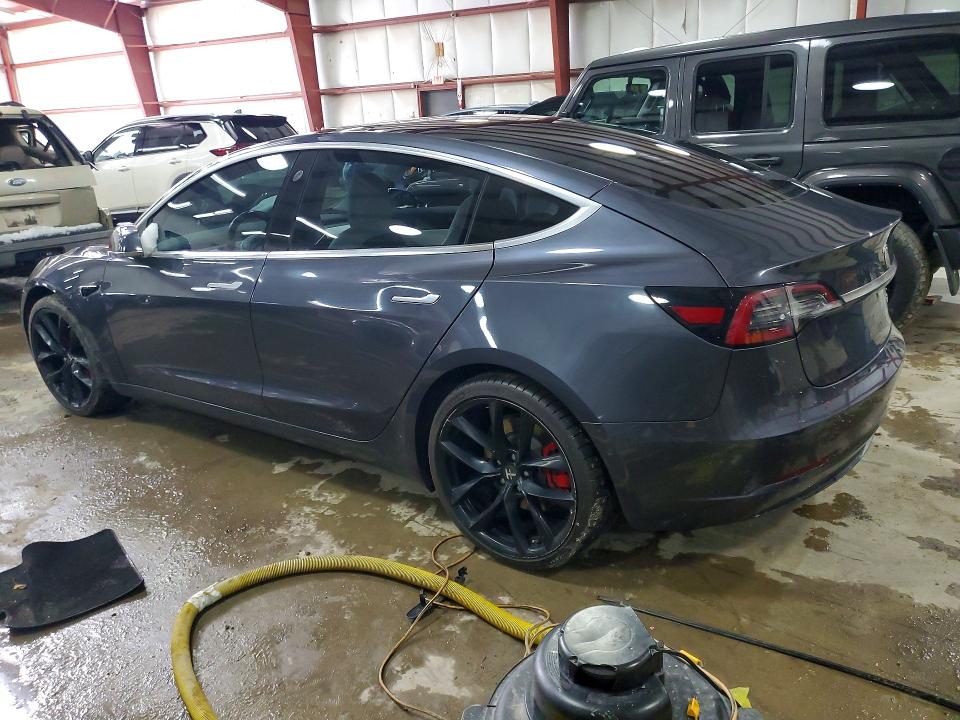 2018 Tesla Model 3 მანქანა იყიდება აუქციონზე, vin: 5YJ3E1EB9JF135026, აუქციონის ნომერი: 77525425