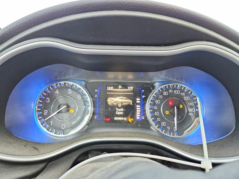 2015 Chrysler 200 მანქანა იყიდება აუქციონზე, vin: 1C3CCCAB9FN699702, აუქციონის ნომერი: 76153785