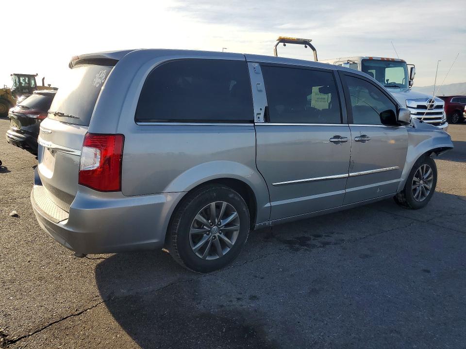 79224895 :رقم المزاد ، 2C4RC1HG7FR526405 vin ، 2015 Chrysler Town & Country مزاد بيع